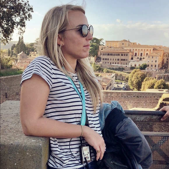 Meet your Posher, Keely - Picture 1 of 1